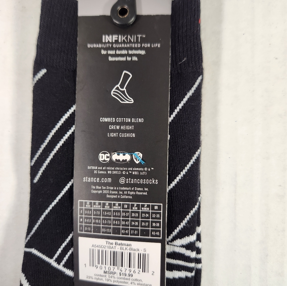 NWT Kid's The Batman Stance Crew Socks - Picture 5 of 10